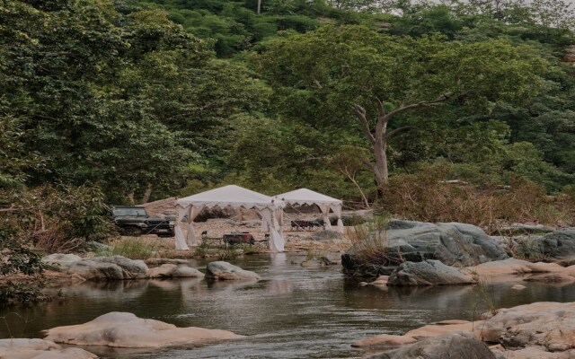 Fort Dhariyawad Heritage Hotel Udaipur