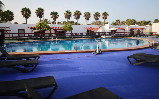 Castillo Beach Apartments
