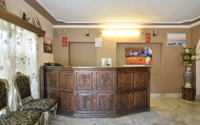 OYO 4692 KS Palace Srinagar