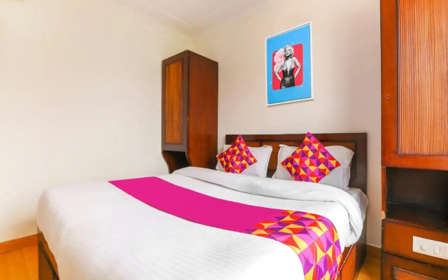 Oyo 32589 Sky Hotel