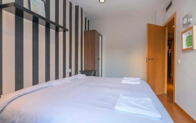 Modern and bright apartment in Eixample 3-1