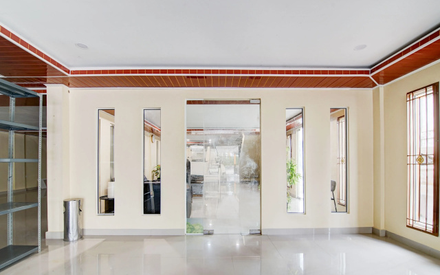 OYO 94420 Griya Waru Hotel