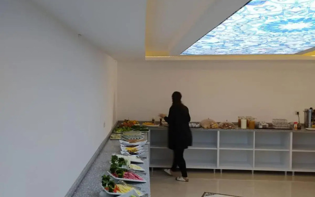 Asmir Suites Hotel