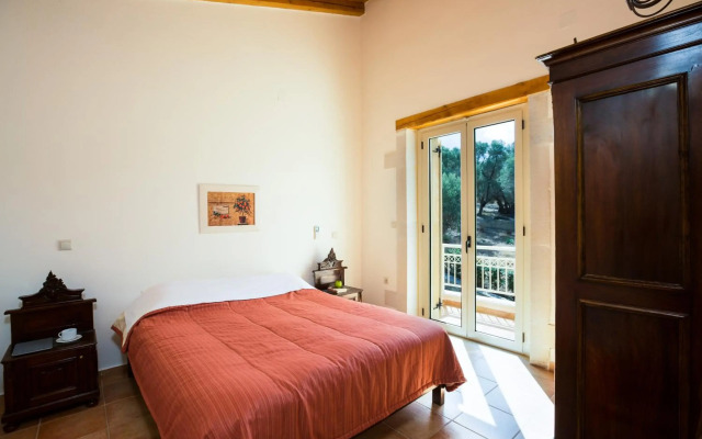 Maroulas Villa Estate