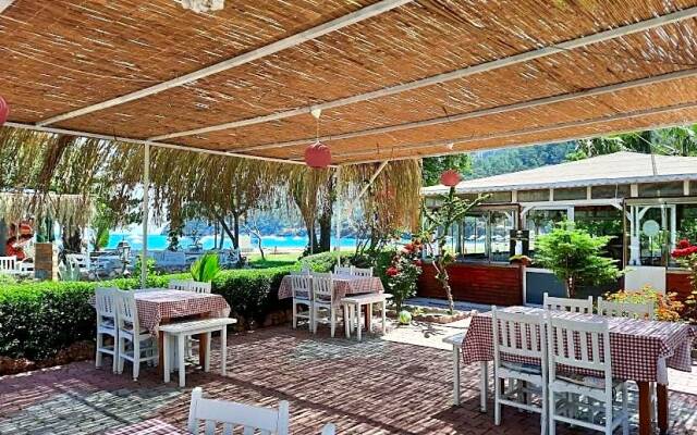 Maviay Hotel