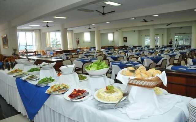 Rovi Plaza Hotel