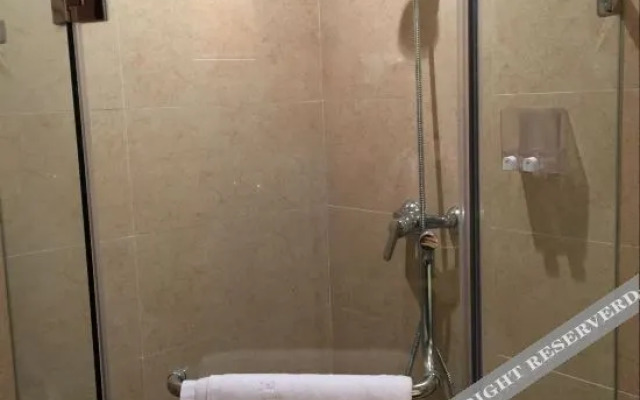 Milai hotel apartment (Jinan North Railway Plaza store)