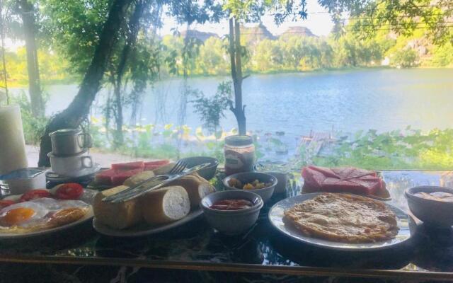 Trang An Lotus Lake Homestay