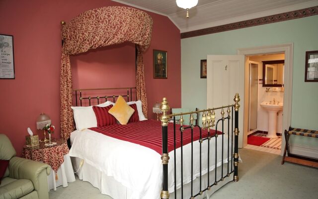 Forgandenny Bed & Breakfast