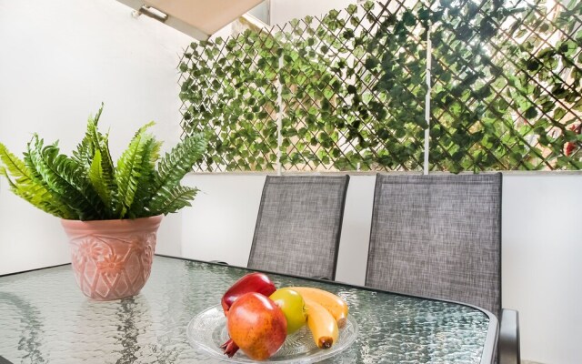 Elegant and renovated flat in Dafni