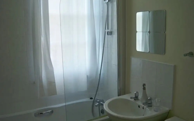 Nelson and Railway Inn