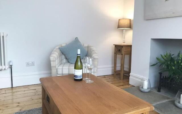143 New Road Porthcawl