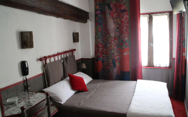 Hotel Mignon
