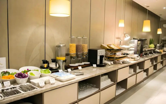 Homeinn Plus Hotel (Kunshan Beimeng Road Jiufang City)