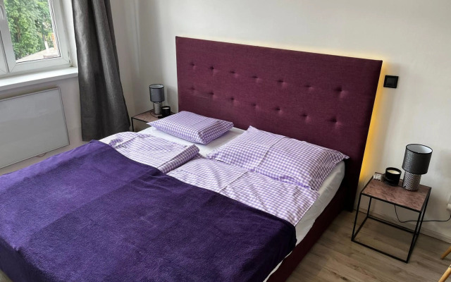 Large 3 bedroom apartment with billiard and view