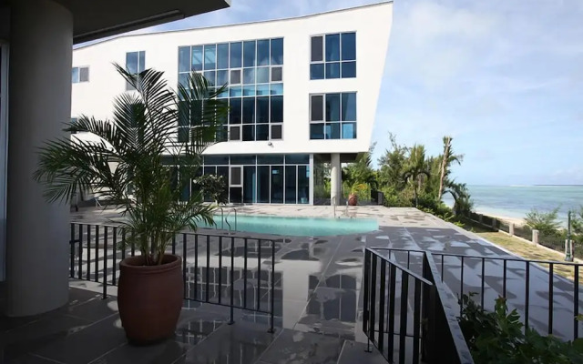 Saipan IRIS Pool Villa