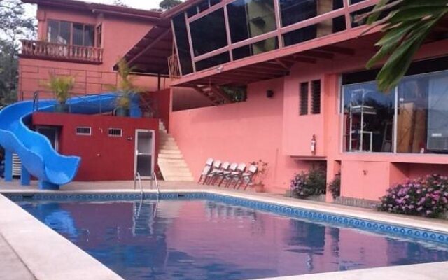 Hotel Puerto San Luis