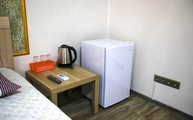 Отель «Мега»