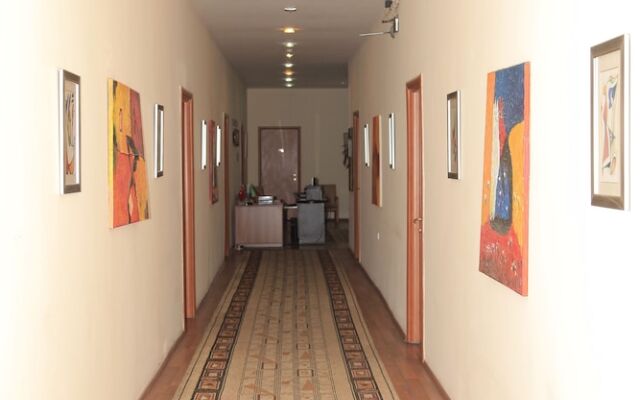 Sea Port Hotel