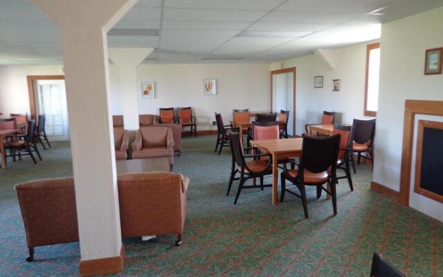 Ocean Shores Inn & Suites