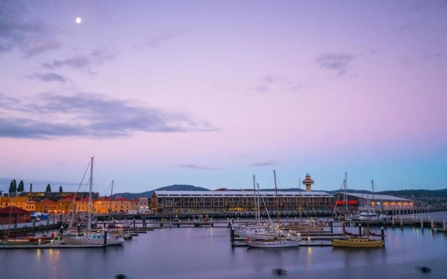 Somerset on The Pier Hobart