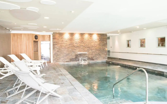 Chateau Belmont Tours by The Crest Collection (ex. Clarion Hotel Château Belmont Tours)