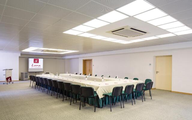 Luna Esperança Centro Hotel