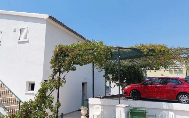 Mirjana: sea View & Balcony - A1 MN