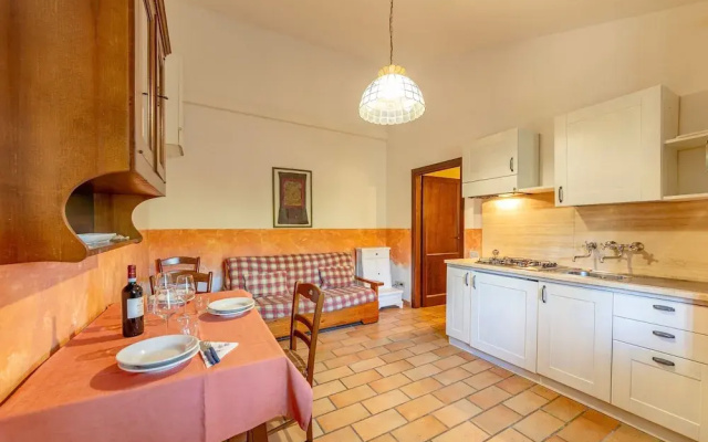 Mustard apt With Shared Pool