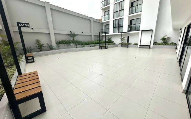 Modern 1BR on J Prado Board San Isidro