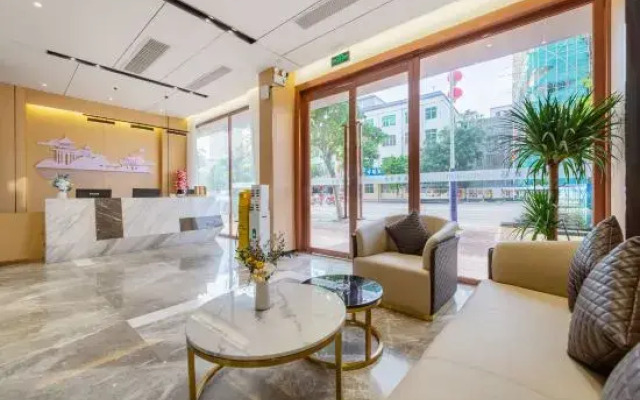 Licheng Hotel (Shalang Town New City Park Branch)