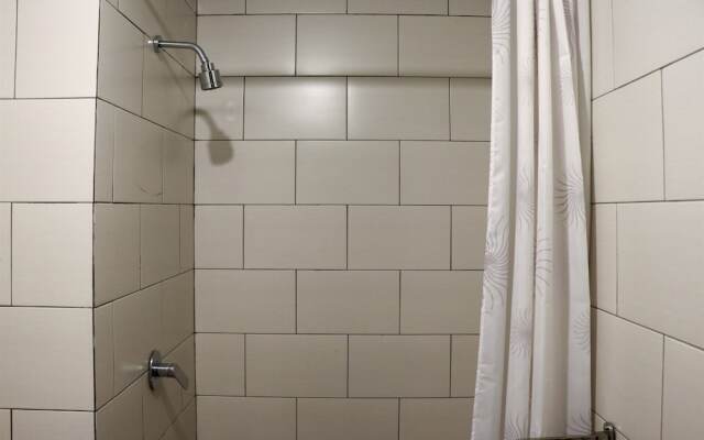Exclusive 2Br At Lexington Apartment