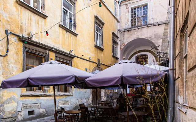 Апартаменти на Вірменській 35