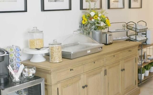 5th East Hall Bed & Breakfast