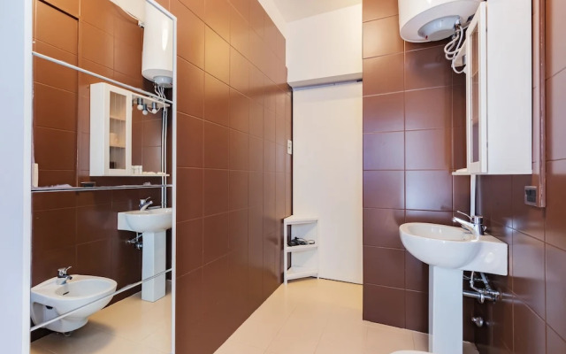 Welcoming Flats by Lake Como