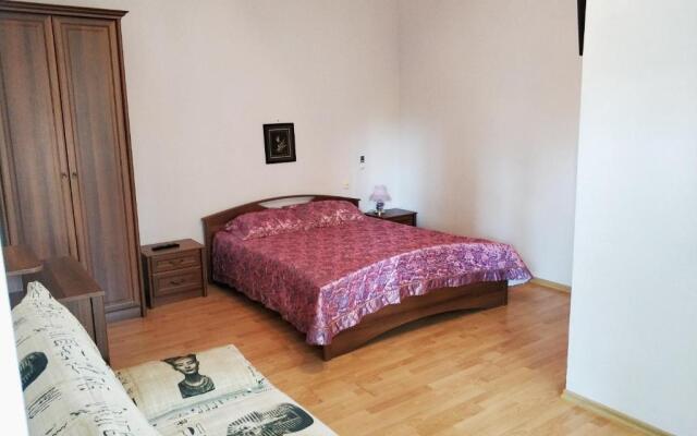 Mini-hotel "Domik v Gagre"