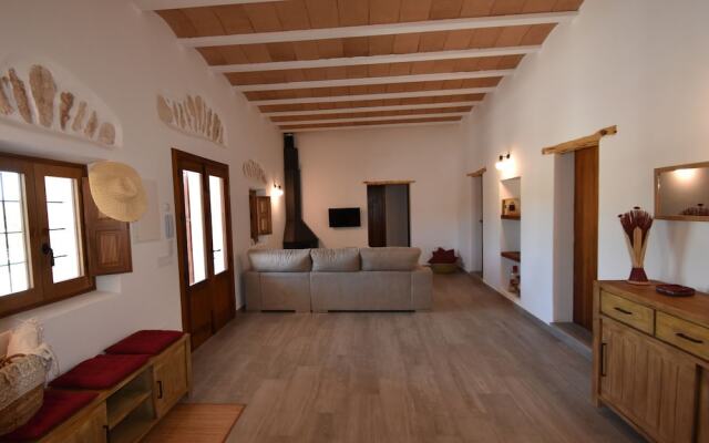 Spacious Holiday Home in San Rafael With Swimming Pool