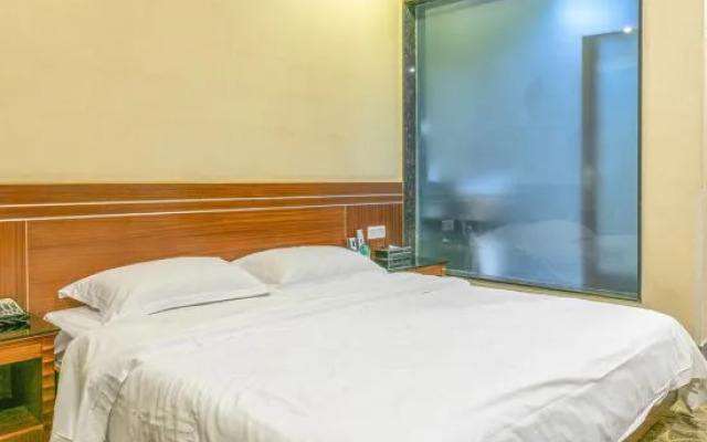Jiangmen Baiwo Hotel (Wuyi Hospital of Traditional Chinese Medicine West Area)