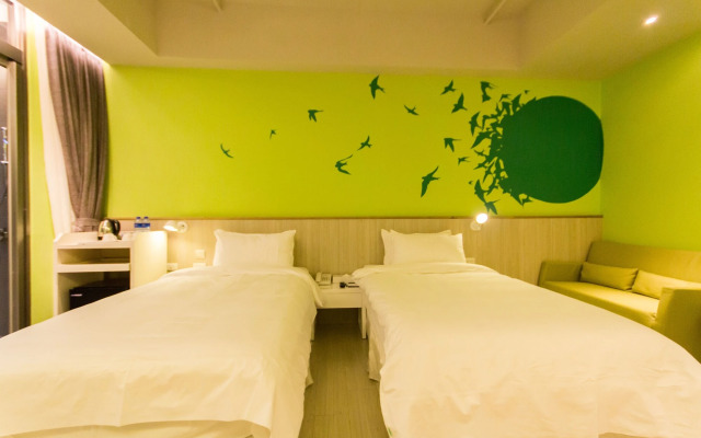 No. 9 Hotel