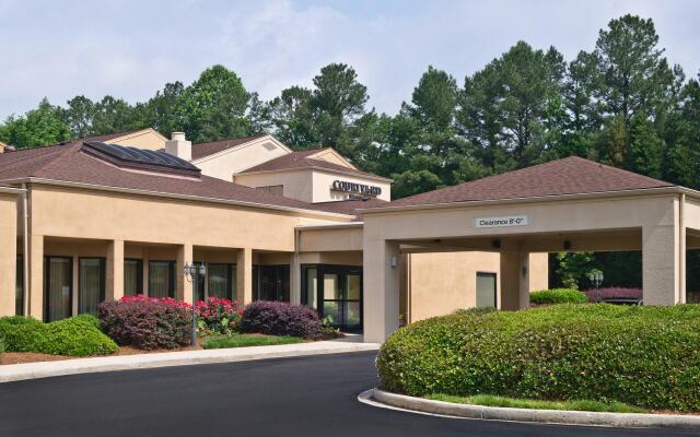 Courtyard by Marriott Raleigh/Cary