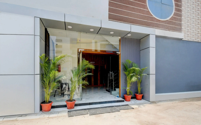Super Hotel O PNR CONTINENTAL MOOSAPET