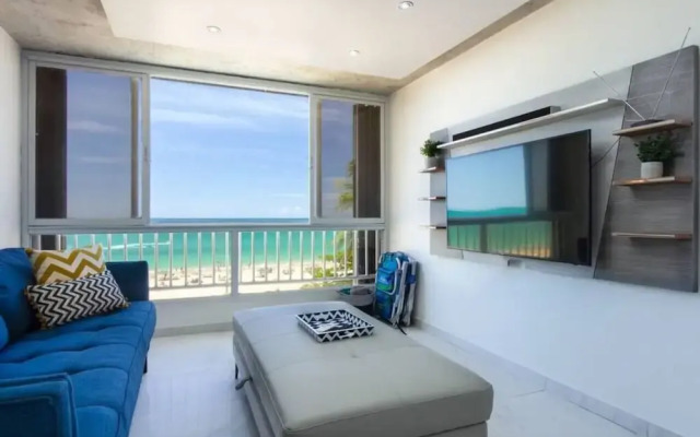 Esperanza Beach 2BDR 2B Oceanfront Pool