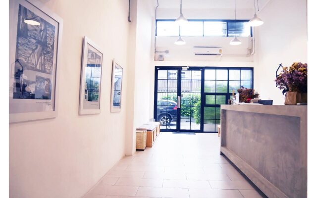 The Companion - Hostel