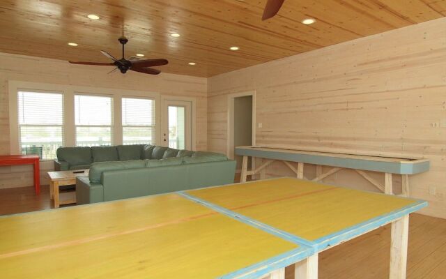 Beach Club Clubhouse 4