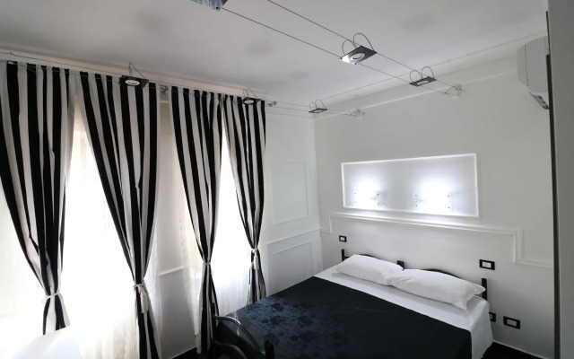 Palace Rome - Hostel