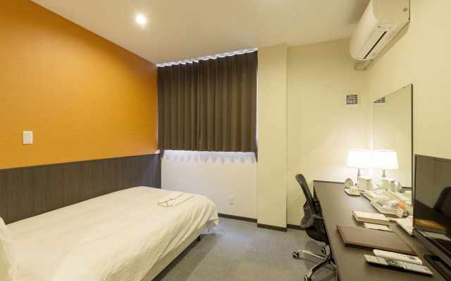 Crown Hotel Okinawa Annex
