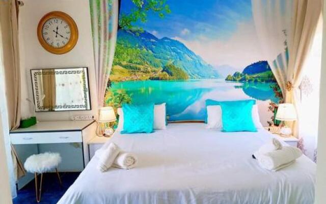 Queensburgh B&B or Self Catering