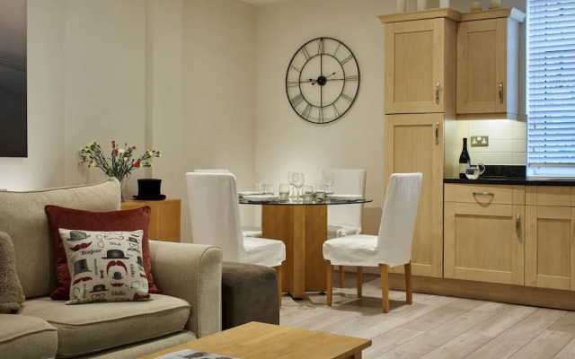 Castle Retreat City Centre Near Train & Parking
