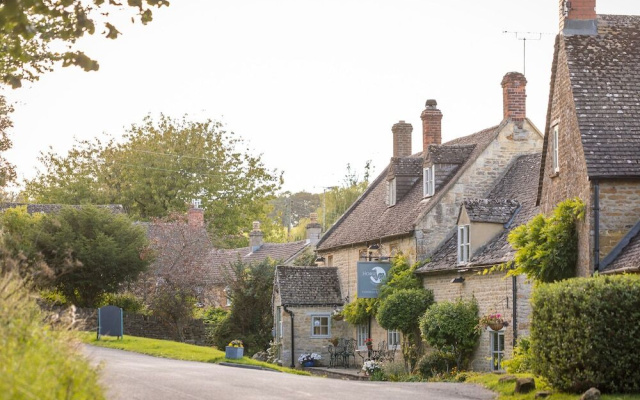 Trinity House Upper Oddington