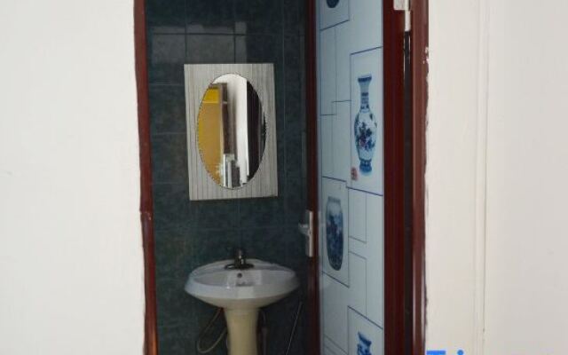 Nanchang Hongshun Hotel (Shuanggang Subway Station Branch)